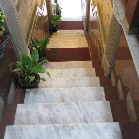 Khaja Habib Hotel Calcutta  Esterno foto